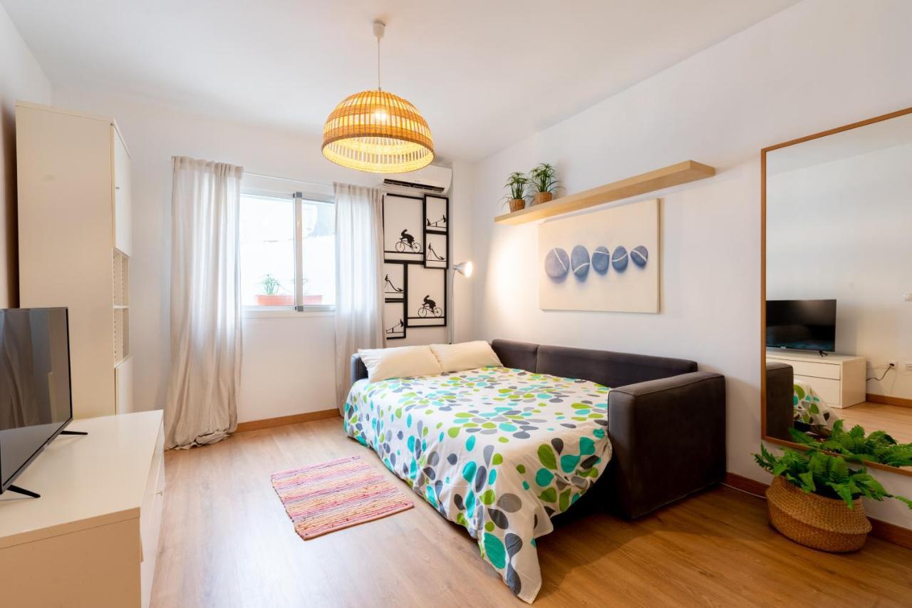 Cr Alameda Amplio Y Traquilo Apartameto Para Parejas Siviglia Esterno foto